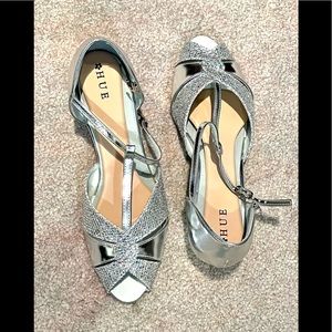 Silver Dance Shoes, 8.5, spectacular, gorgeous, feminine, AND wearable